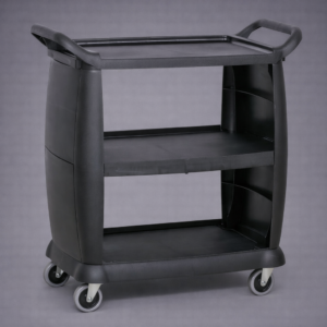 CARRO DE SERVICIO PLASTICO NEGRO CUBIERTO LATERAL CAPACIDAD: 300LB MEDIDAS: LARGO 36 1/4 PG. ANCHO 19 1/4 PG Y ALTO 38 PG CARLISLE