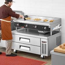 PLANCHA A GAS DE 60 PG COOKING PERFORMANCE CON BASE REFRIGERADA DE 2 CAJONES MEDIDAS: 60 x 32 1/8 x 25 13/16 PG DE 115V MARCA AVANTCO