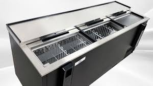 REFRIGERADOR HORIZONTAL PARA BOTELLAS 22.8 PIES 3 PUERTAS MOD. HBB-80-HC MEDIDAS: 79 1/2 X 28 X 34 1/4 PG, 115V RANGO DE TEMPERATURA DE 0.5 A 4.4 GRADOS CELCIUS MARCA AVANTCO