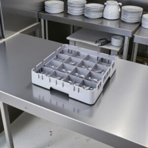 RACK DE 16 COMPARTIMENTOS 16C258151 COLOR GRIS CAMBRO
