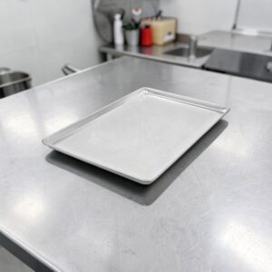 CHAROLA ALUMINIO PANADERA PERFORADA 18 X 26 PG CAL. 18 MODELO 9002P VOLLRATH