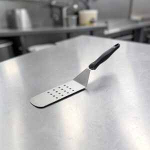 VOLTEADOR PERFORADO DE 8 X 3 PG ACERO INOX MANGO NEGRO JACOBS PRIDE 4808920 VOLLRATH