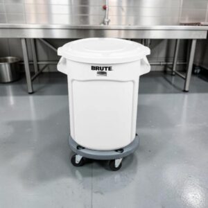 CONTENEDOR REDONDO ALMACENADOR DE GRANOS 20 GAL, BASE CON RUEDAS Y TAPA BRUTE RUBBERMAID