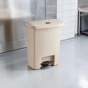 CONTENEDOR RECTANGULAR 8 GAL (32 QT) CON PEDAL Y TAPA COLOR BEIGE  1883456 RUBBERMAID